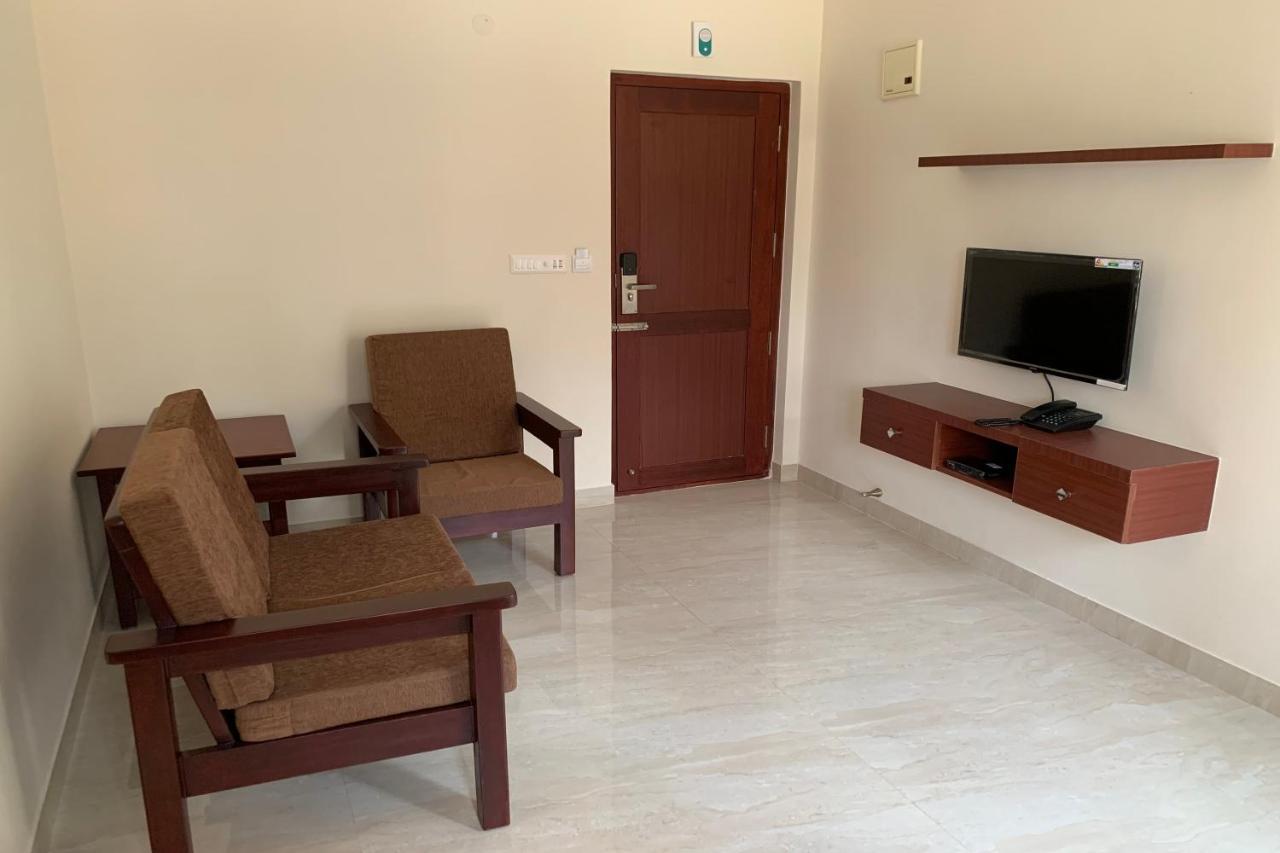 Vennela Hotel Apartments Bangalore Bagian luar foto